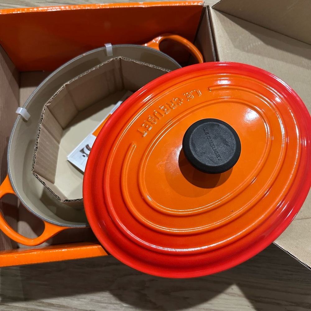 Le Creuset Vibrant Orange Dutch Oven